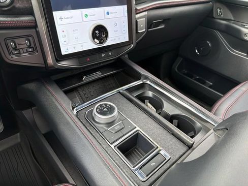 Used 2023 Ford Expedition Limited RWD image 33