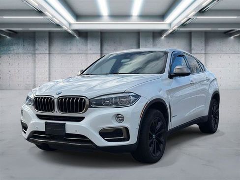 Used 2019 BMW X6 xDrive50i w/ Executive Package image 1