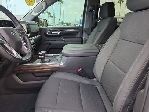 Used 2023 Chevrolet Silverado 1500 LT Trail Boss AWD/4WD image 15