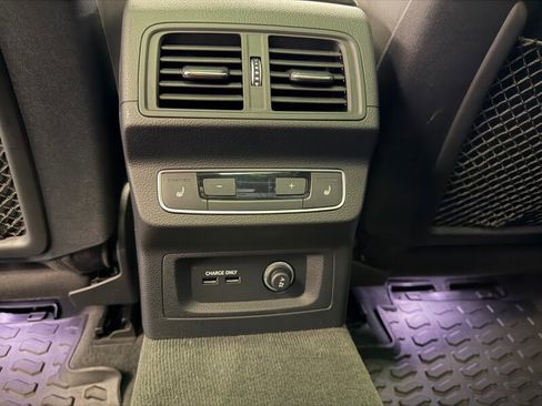 Used 2021 Audi SQ5 Prestige w/ Prestige Package image 53