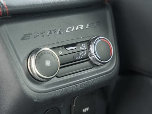 Used 2026 Ford Explorer ST-Line AWD/4WD image 43