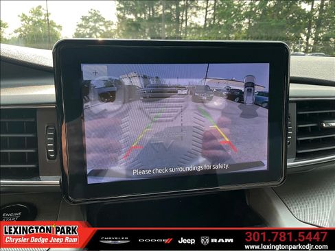Used 2023 Ford Explorer XLT w/ Equipment Group 202A AWD/4WD image 14