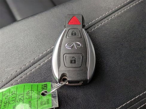 Used 2018 INFINITI QX30 Premium w/ Cargo Package image 41