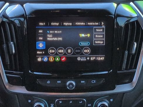 Used 2023 Chevrolet Traverse High Country image 18