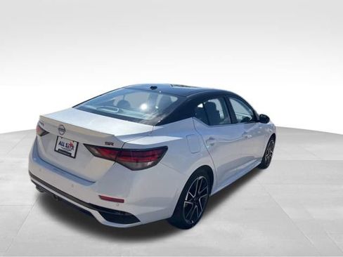 New 2025 Nissan Sentra SR image 7
