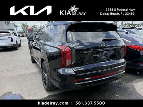 Used 2024 Hyundai Palisade Calligraphy AWD/4WD image 3