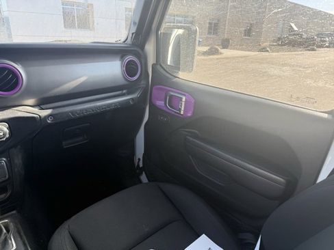 Used 2021 Jeep Wrangler Unlimited Sport image 13