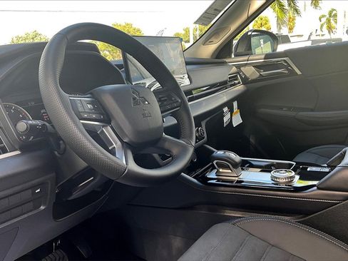 New 2025 Mitsubishi Outlander Trail Edition image 6