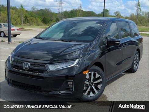 Used 2026 Honda HR-V EX-L image 1