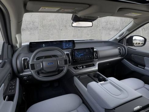 New 2026 Ford Expedition Platinum image 9
