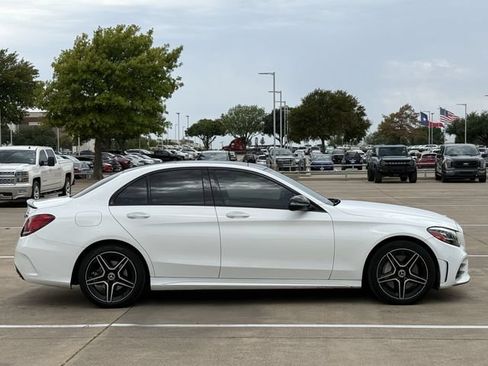 Used 2020 Mercedes-Benz C 300 4MATIC Sedan image 3