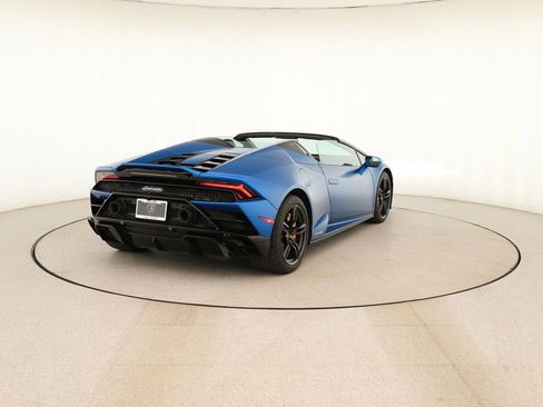 Used 2020 Lamborghini Huracan EVO RWD image 6