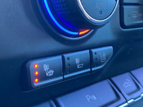 Used 2020 Chevrolet Silverado 2500 LTZ w/ LTZ Plus Package image 28