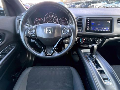 Used 2022 Honda HR-V Sport image 5