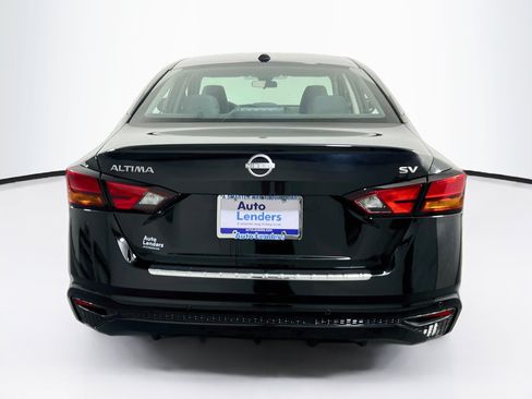 Used 2023 Nissan Altima 2.5 SV FWD image 6