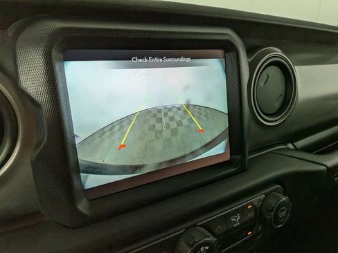 Used 2021 Jeep Wrangler Unlimited Sport AWD/4WD image 5