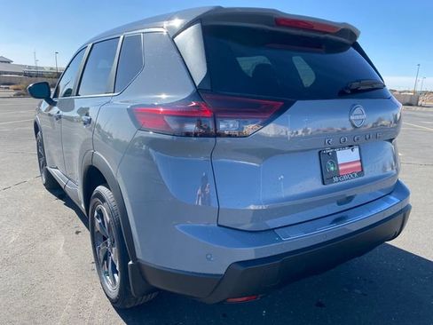 New 2026 Nissan Rogue SV image 4