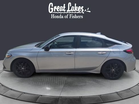 Used 2024 Honda Civic Sport image 2