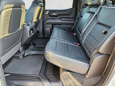 Used 2023 GMC Sierra 1500 AT4X AWD/4WD image 18