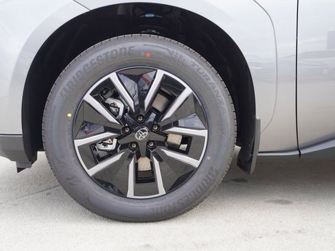 New 2026 Toyota bZ XLE image 18