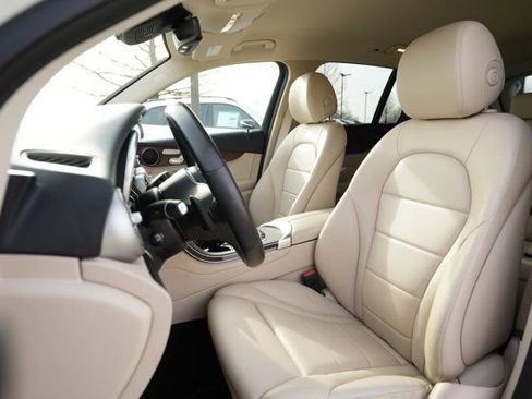 Certified 2022 Mercedes-Benz GLC 300 4MATIC w/ Multimedia Package Lite image 35