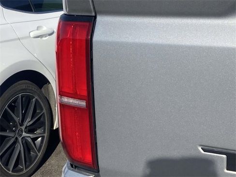 Used 2024 Toyota Tacoma TRD Sport image 7