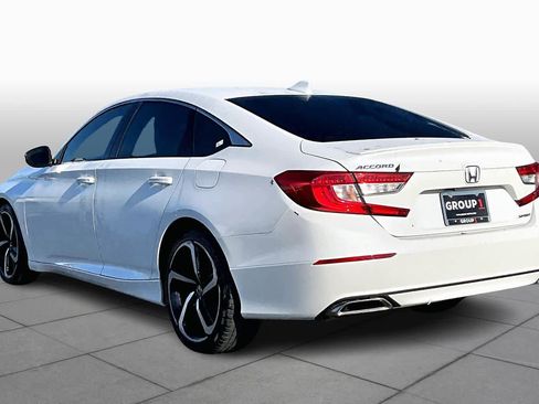 Used 2018 Honda Accord Sport image 11