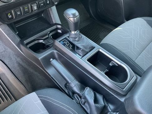 Certified 2023 Toyota Tacoma TRD Sport w/ Advanced Technology Package AWD/4WD image 18
