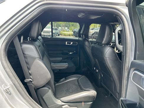 Used 2023 Ford Explorer ST image 41