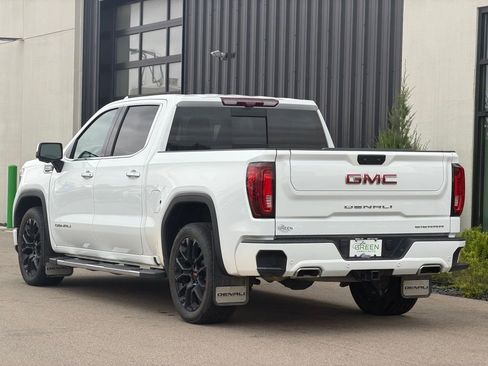 Used 2023 GMC Sierra 1500 Denali w/ Technology Package AWD/4WD image 3