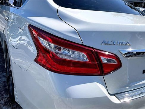 Used 2016 Nissan Altima 2.5 SV w/ Convenience Package FWD image 23