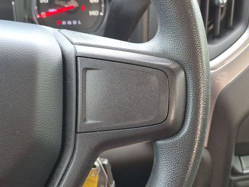 Used 2020 Chevrolet Silverado 1500 Custom w/ Custom Value Package RWD image 12