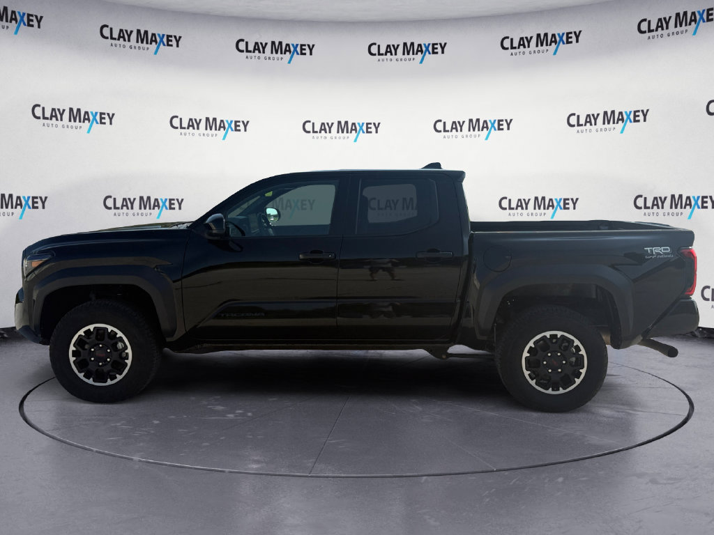 Used 2025 Toyota Tacoma TRD Off-Road AWD/4WD image 2