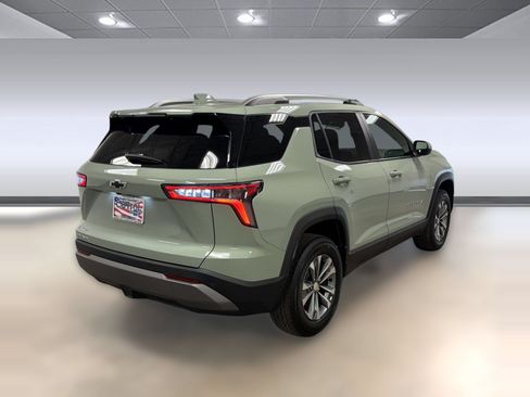 Used 2025 Chevrolet Equinox LT w/ Convenience Package II FWD image 8