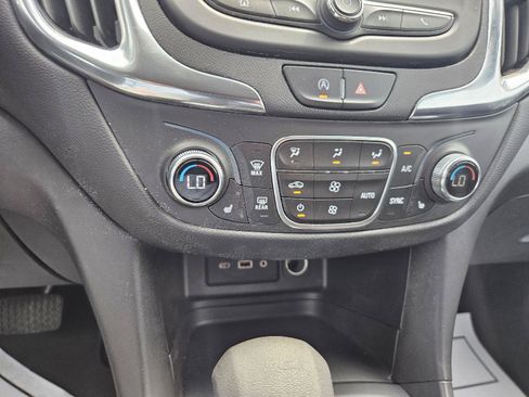 Used 2022 Chevrolet Equinox LT AWD/4WD image 15