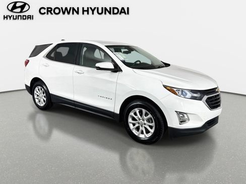 Used 2018 Chevrolet Equinox LT FWD image 3