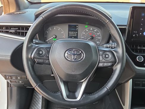 Used 2023 Toyota Corolla Cross AWD Hybrid image 19