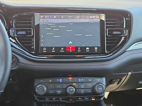 Used 2025 Dodge Durango GT image 19