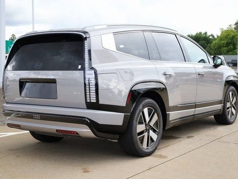 New 2026 Hyundai Ioniq 9 SEL image 5