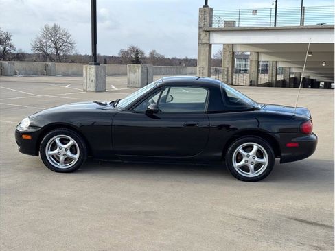 Used 2002 MAZDA MX-5 Miata image 4