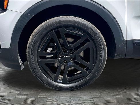 Used 2024 Kia Telluride EX X-Line AWD/4WD image 29