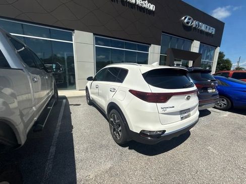 Used 2021 Kia Sportage EX FWD image 4