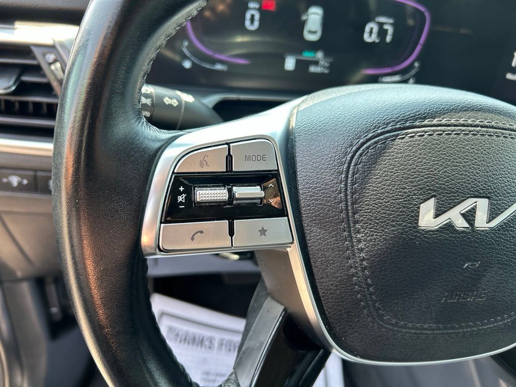 Used 2025 Kia Telluride S AWD/4WD image 28