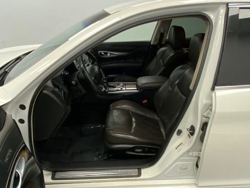 Used 2016 INFINITI Q70 L 3.7 w/ Deluxe Touring Package image 20