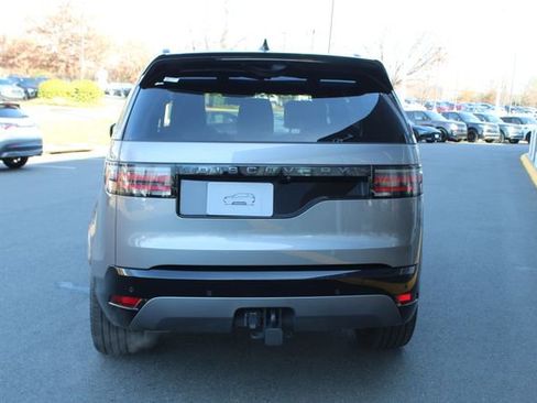 Used 2025 Land Rover Discovery Dynamic SE image 7