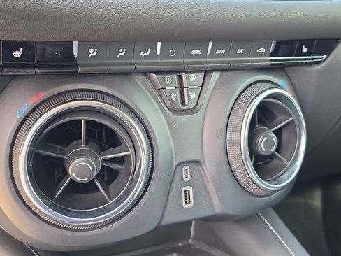 Used 2024 Chevrolet Blazer LT w/ Convenience Package FWD image 27