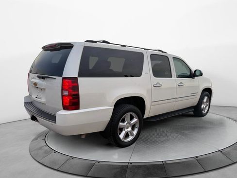 Used 2013 Chevrolet Suburban LTZ image 5