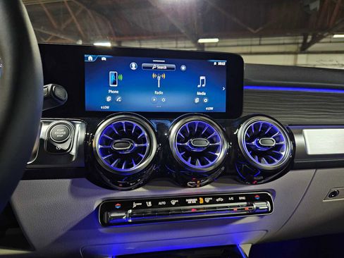 New 2026 Mercedes-Benz GLB 250 4MATIC image 28