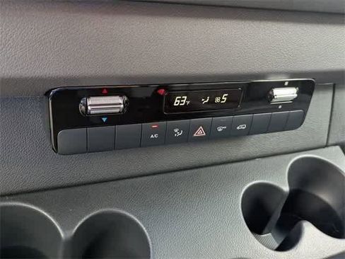 Used 2025 Mercedes-Benz Sprinter 2500 image 20