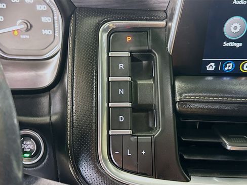 Used 2021 GMC Yukon XL SLT AWD/4WD image 20